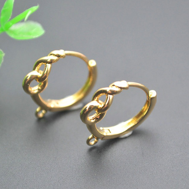 Hoop Earrings - 30개 트위스트 라운드 서클 18K 골드