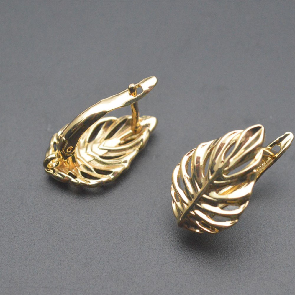 1/2개 18K 금도금 황동 잎 모양 속이 빈 패션 귀 - Hoop Earrings 리뷰 및 가격